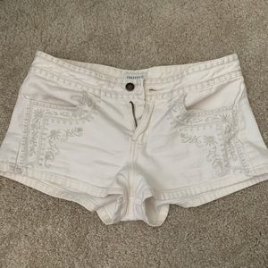 FOREVER 21 white shorts with floral embroidery